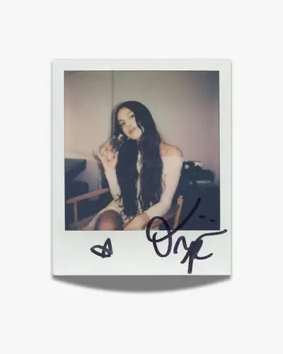 Кампания с участието на Olivia Rodrigo за Idole