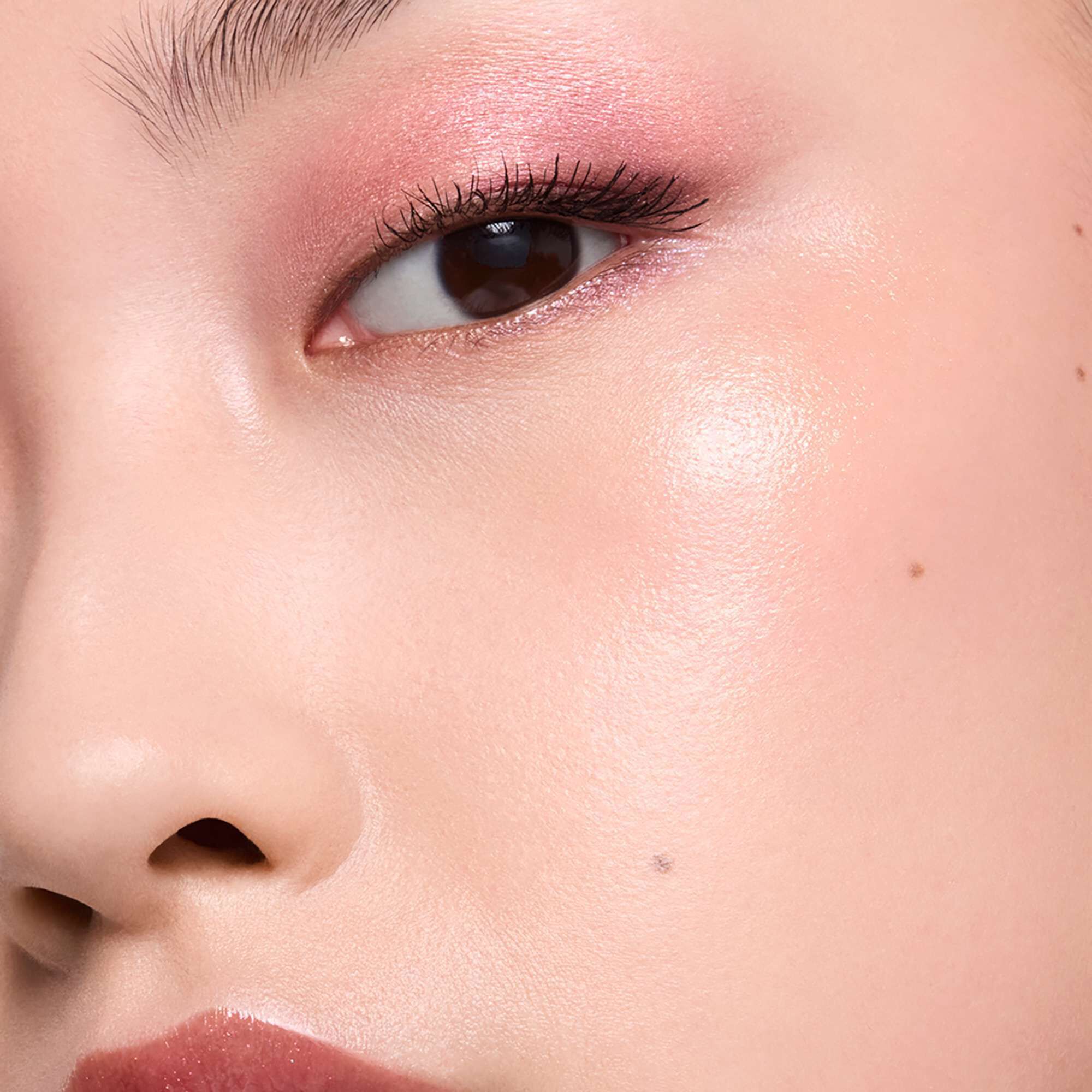 Ring & Shine Glossy Highlighter