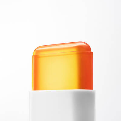 Подробен изглед на продукта SUPRA SCREEN SUN STICK.