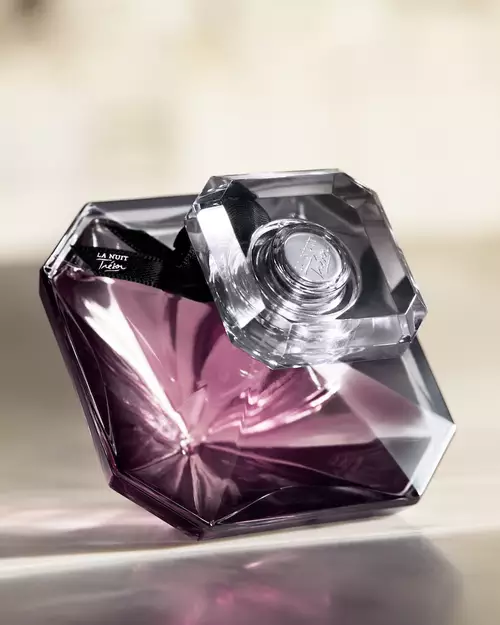 Илюстрация за Lancome FAQ