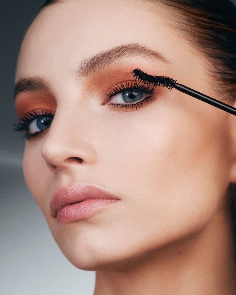 Визуализация на Lancôme с красив грим за очи